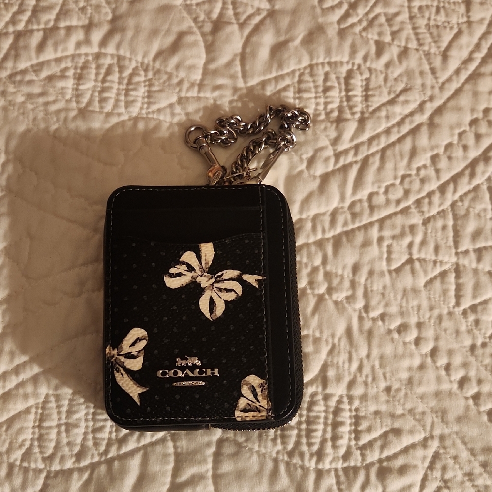 Coach Bow Zip Around Card Wallet